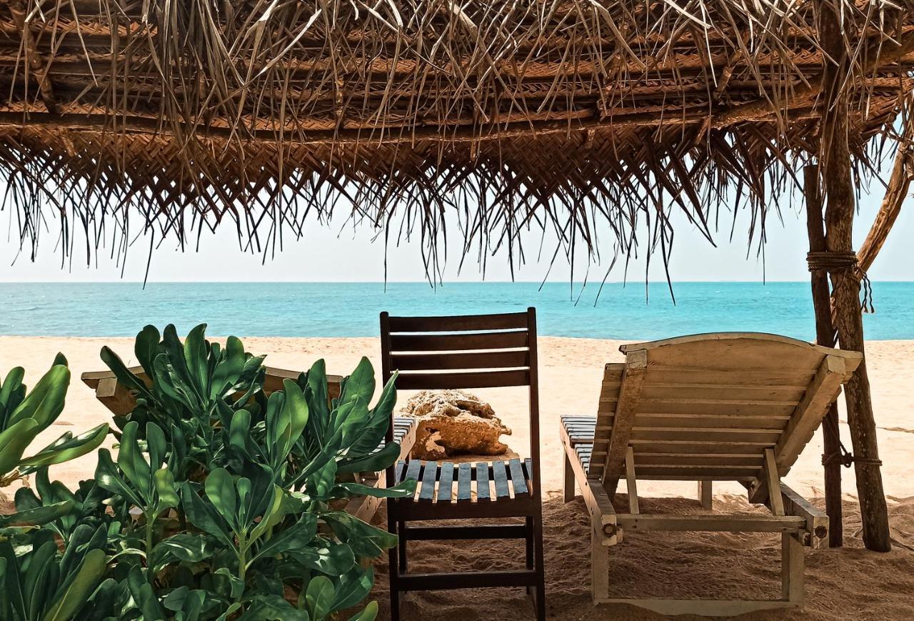 Lagoon Paradise Beach Resort Тангале Екстериор снимка