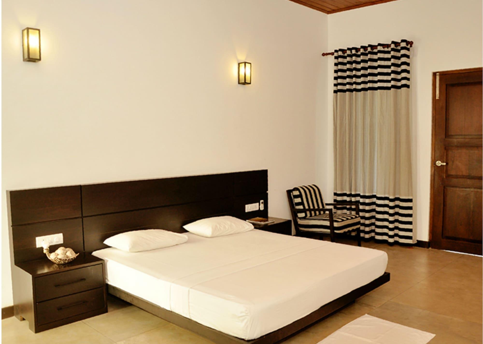 Lagoon Paradise Beach Resort Тангале Екстериор снимка